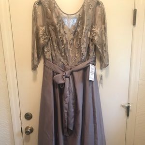 Alex Evenings Formal Gown—Size 22W, BRAND NEW